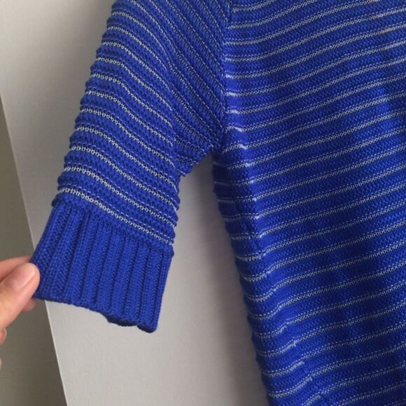 🎉1 hr sale💐Sweater 👧 - Picture 3 of 4